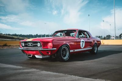 Ford-Mustang-390-GT-20-740x493